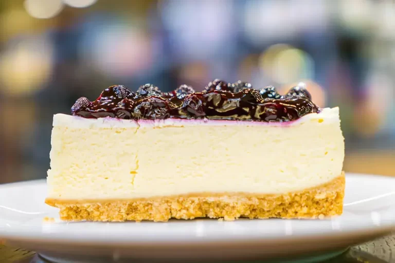 slice-blueberry-cheesecake